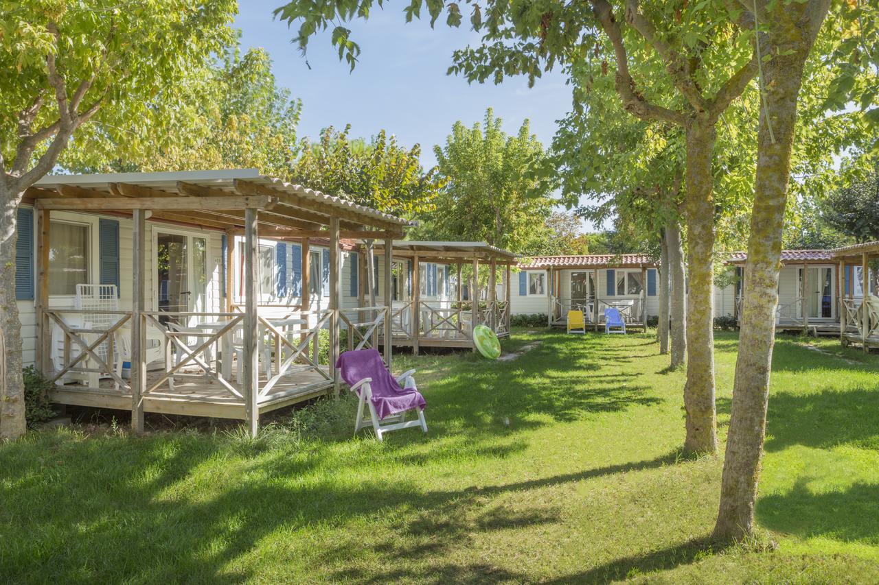 Riva Nuova Camping Village Martinsicuro Exterior foto