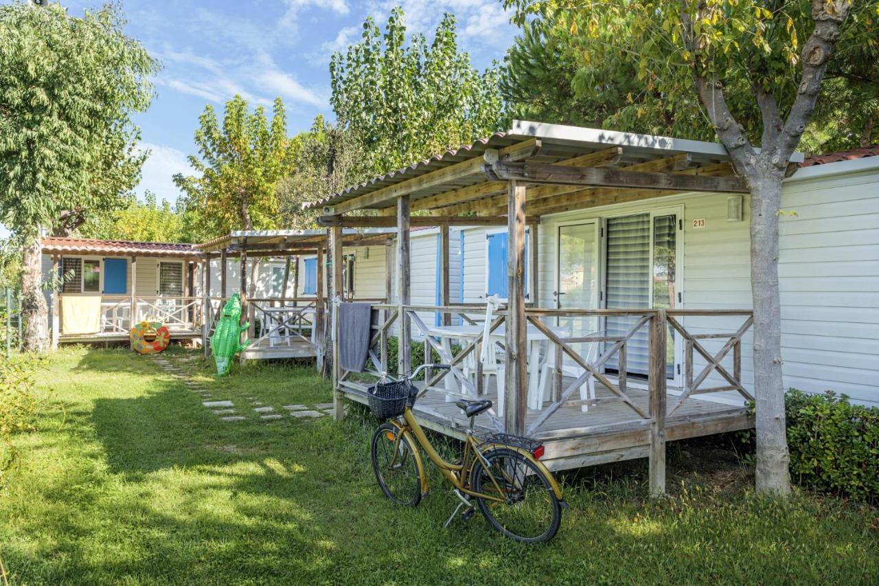 Riva Nuova Camping Village Martinsicuro Exterior foto