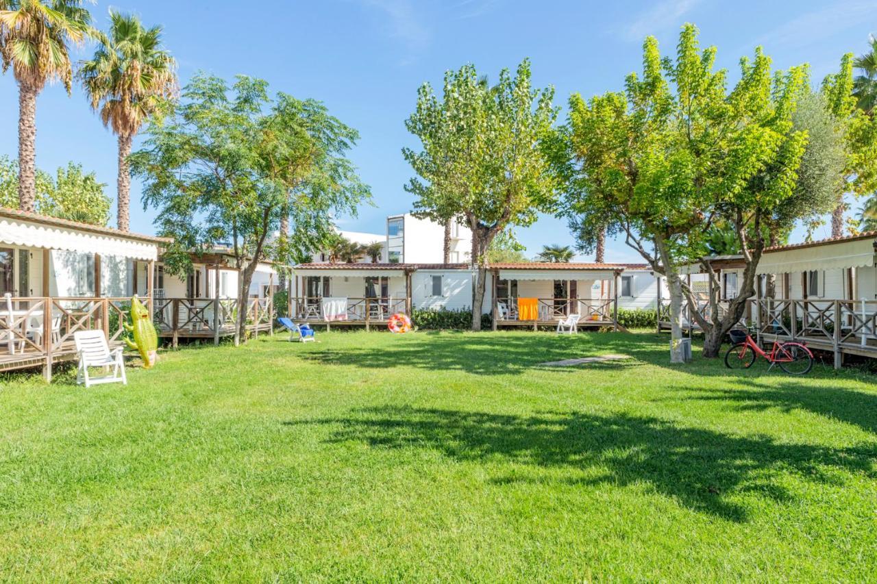 Riva Nuova Camping Village Martinsicuro Exterior foto
